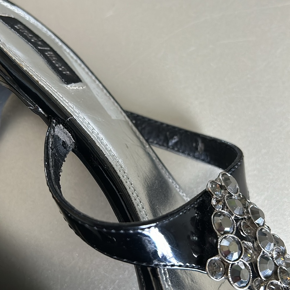 WHITE HOUSE BLACK MARKET Lilly Jewel Thong Sandals Kitten Heel, size 6.5, shoes - Picture 12 of 15